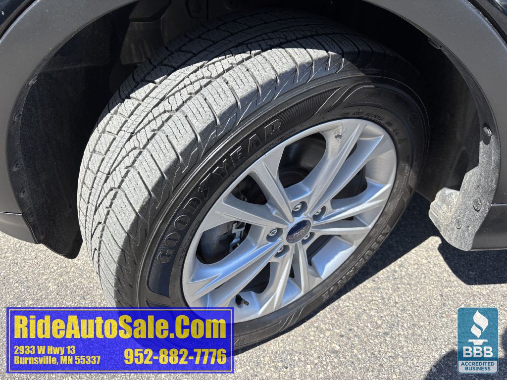2017 Ford Escape Image 24