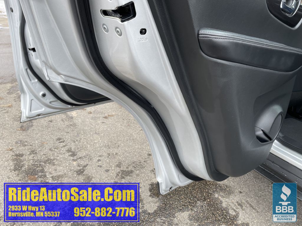 2018 Nissan Rogue Image 28