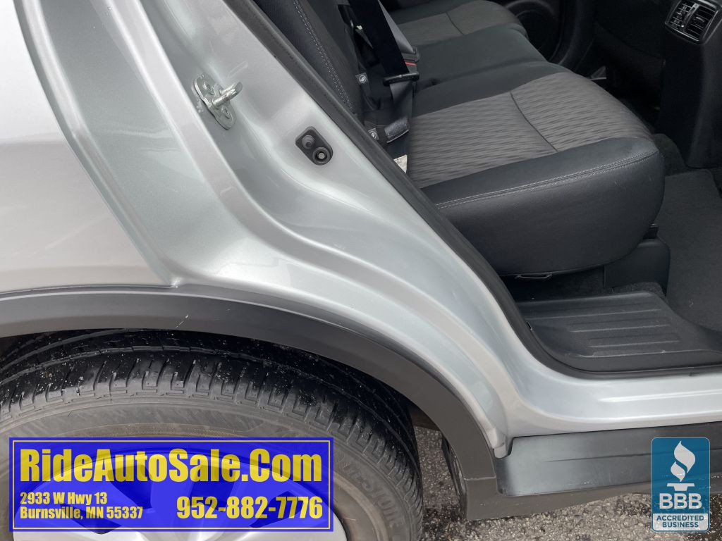 2018 Nissan Rogue Image 38