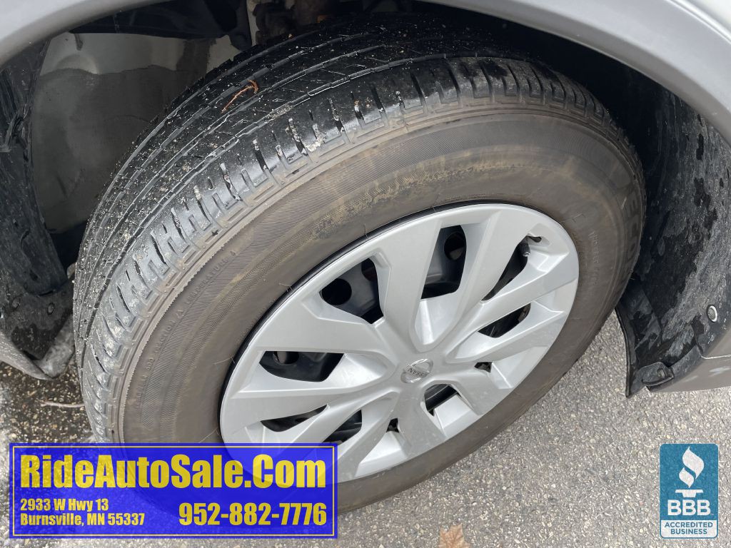 2018 Nissan Rogue Image 40