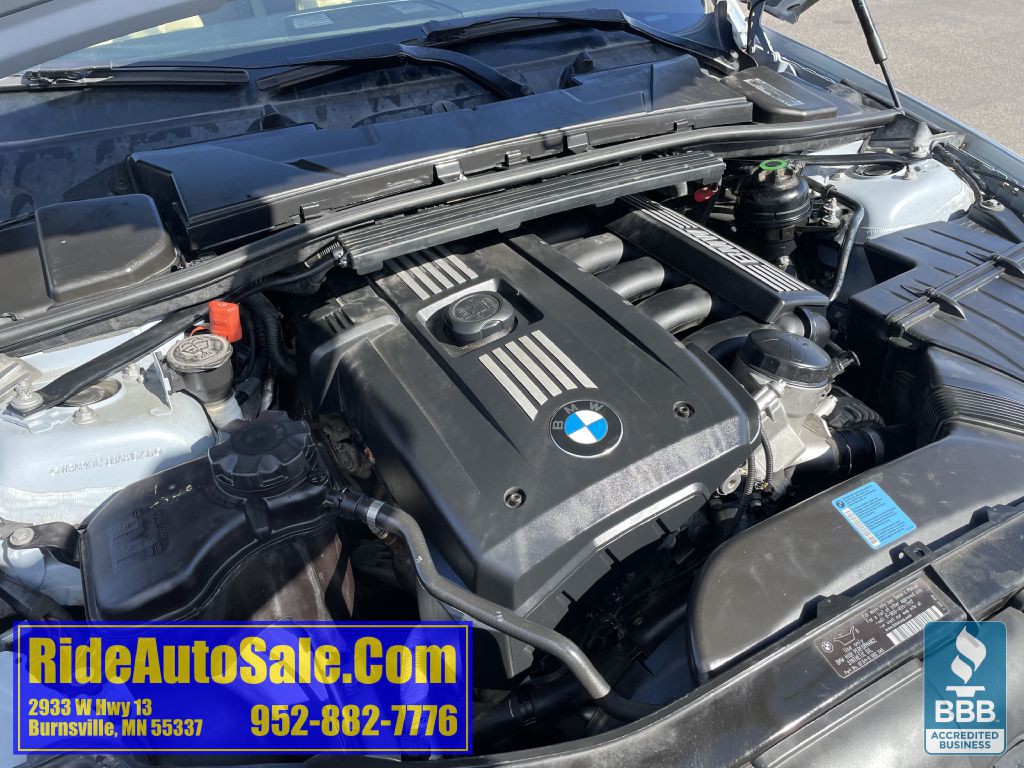 2011 BMW 3 Series Image 20