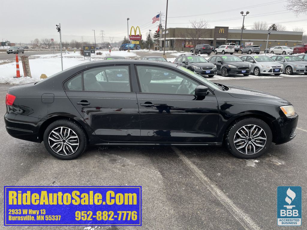 2012 Volkswagen Jetta Image 4