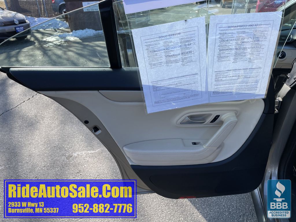 2012 Volkswagen CC Image 11