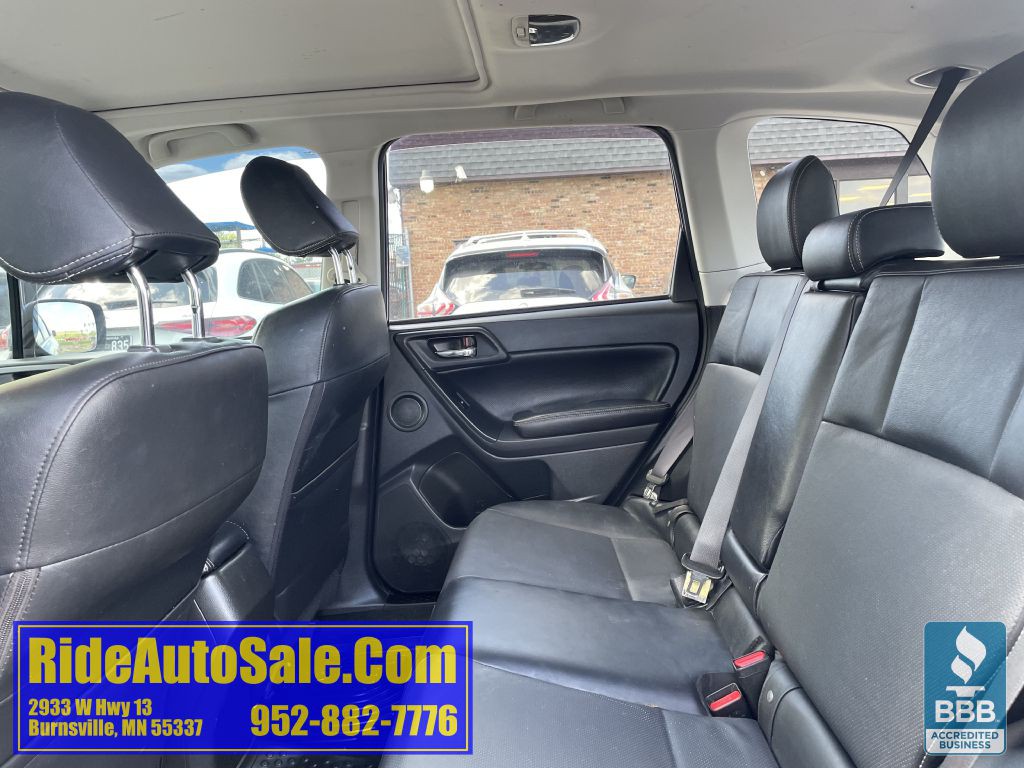 2014 Subaru Forester Image 12