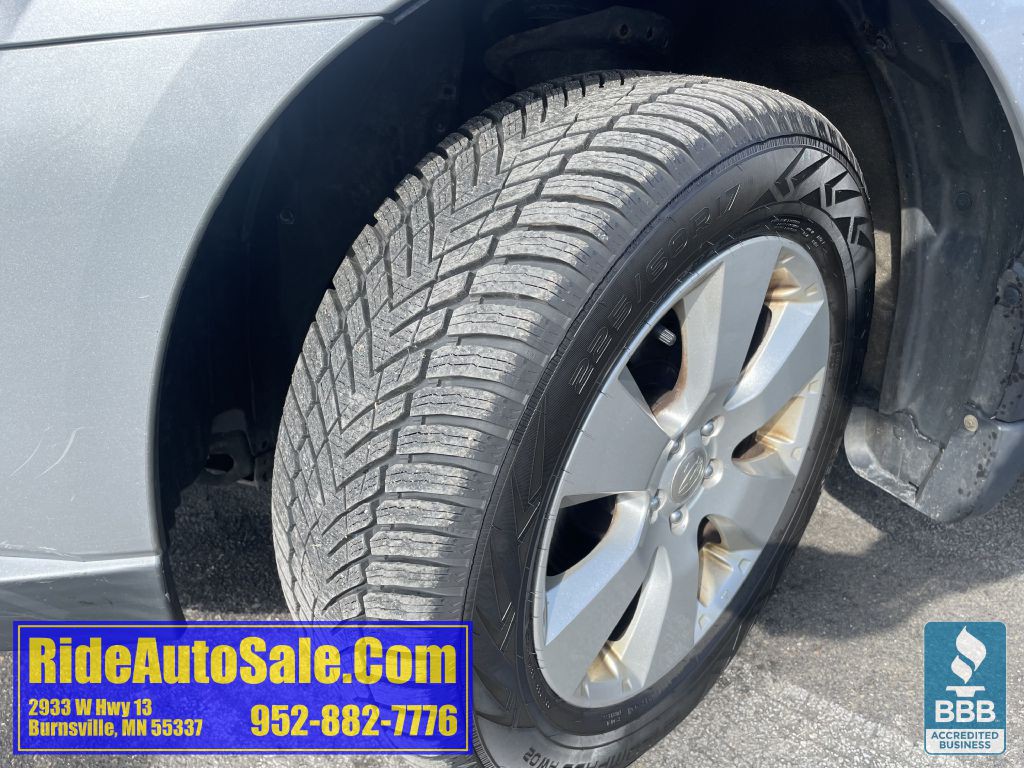 2010 Subaru Outback Image 24