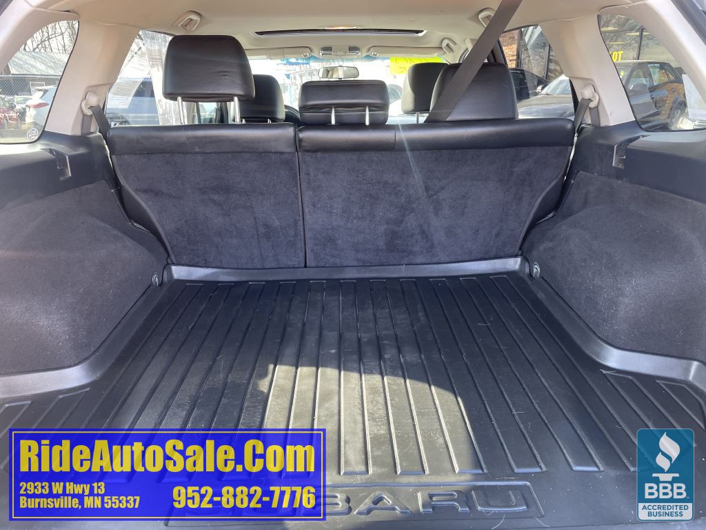 2010 Subaru Outback Image 26