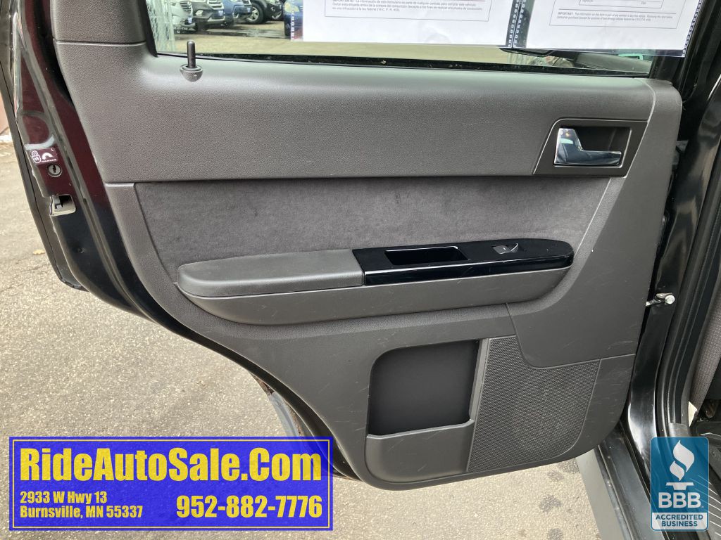 2011 Mazda Tribute Image 11