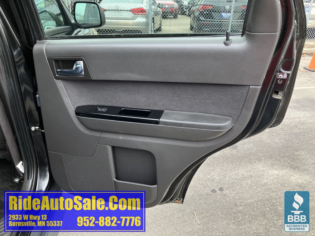 2011 Mazda Tribute Image 15