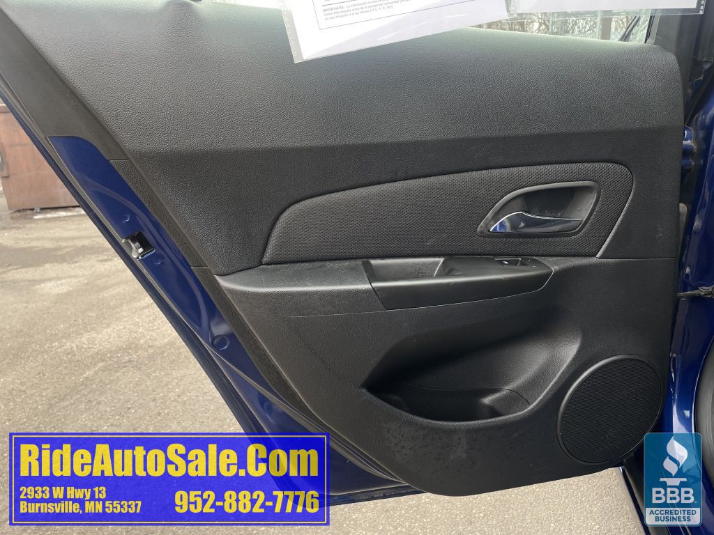 2013 Chevrolet Cruze Image 11