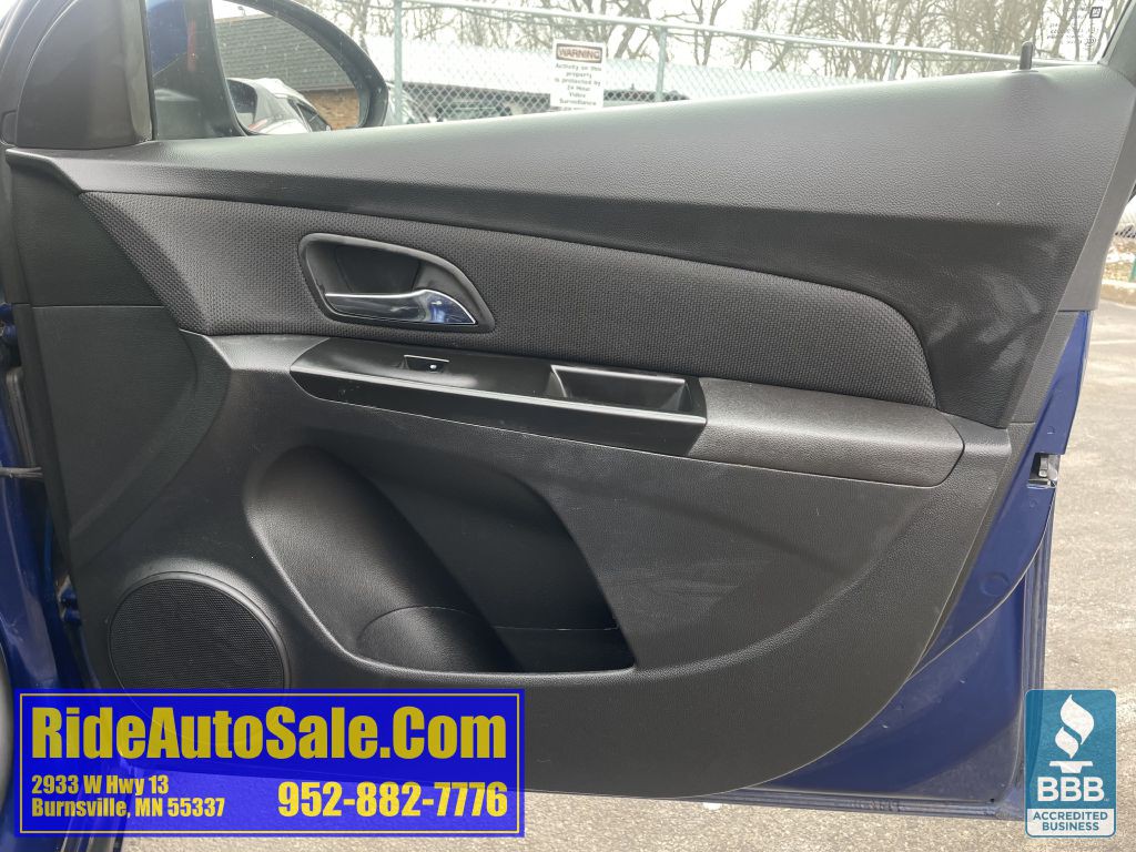 2013 Chevrolet Cruze Image 13