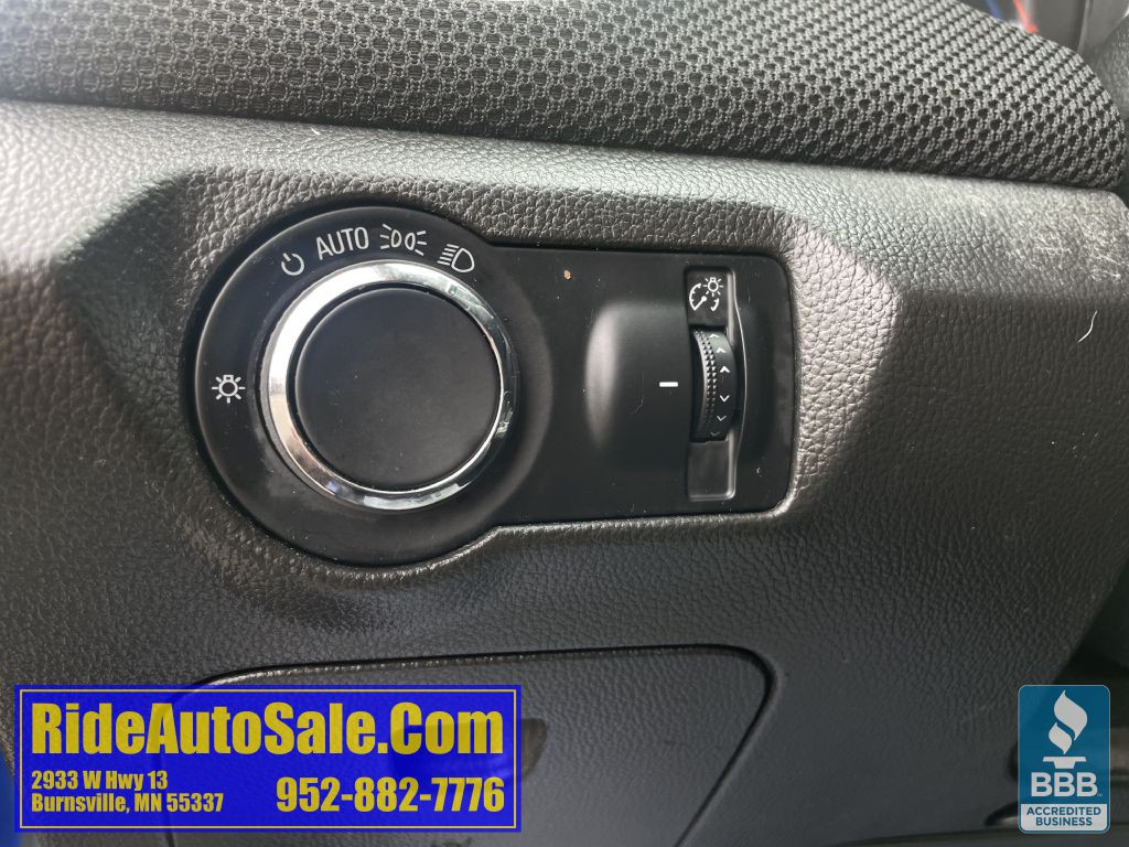 2013 Chevrolet Cruze Image 28