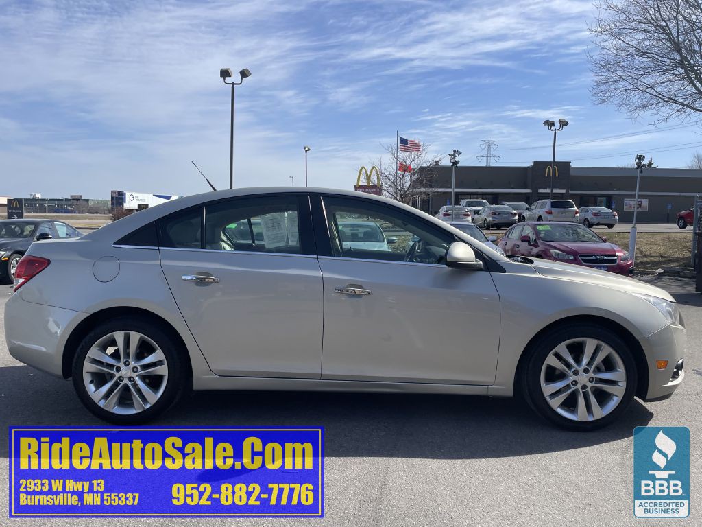 2014 Chevrolet Cruze Image 4