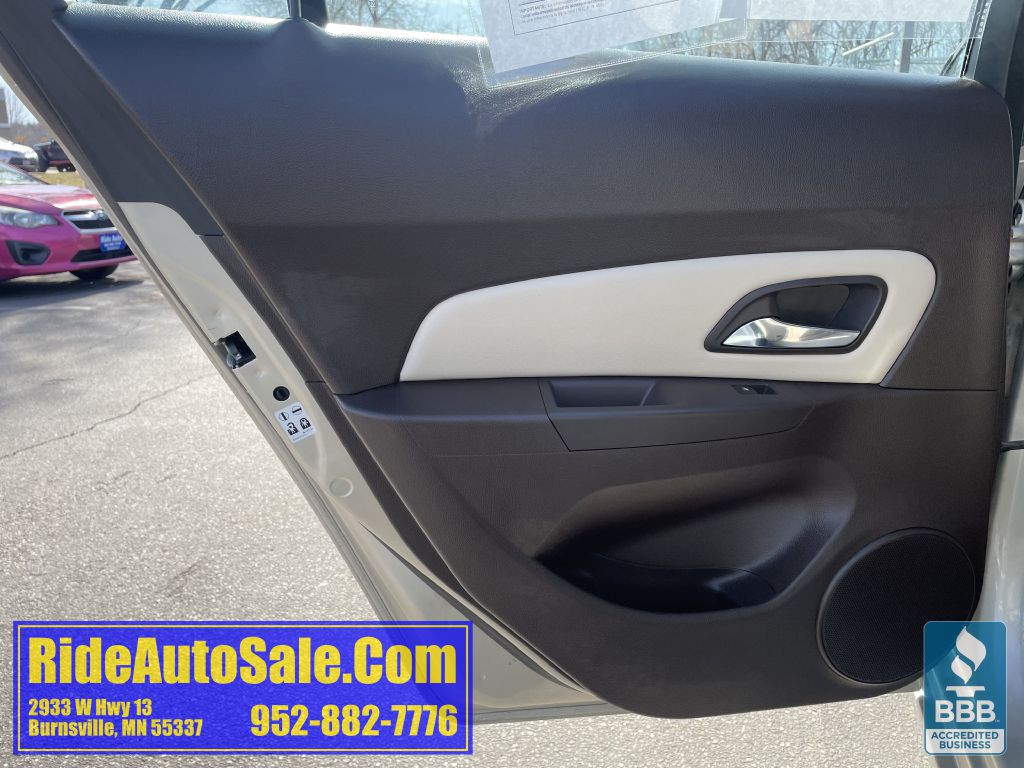 2014 Chevrolet Cruze Image 11