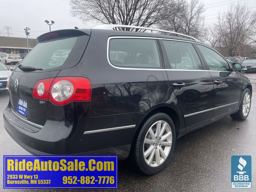 2010 Volkswagen Passat Image 5