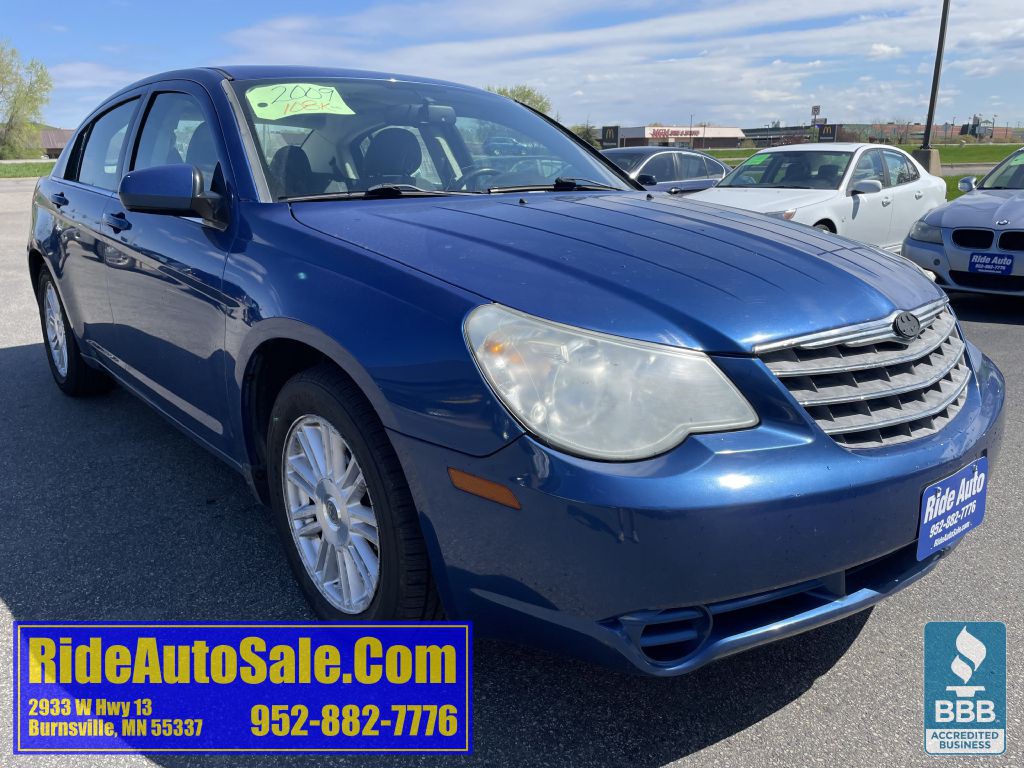 2009 Chrysler Sebring Image 3