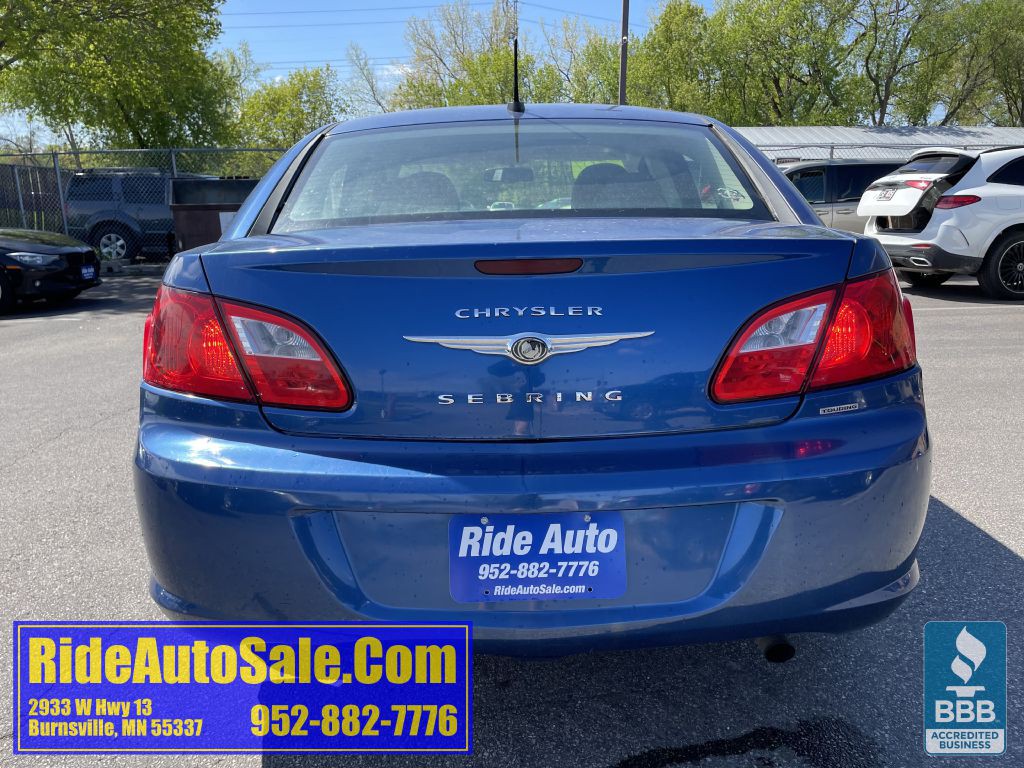 2009 Chrysler Sebring Image 6