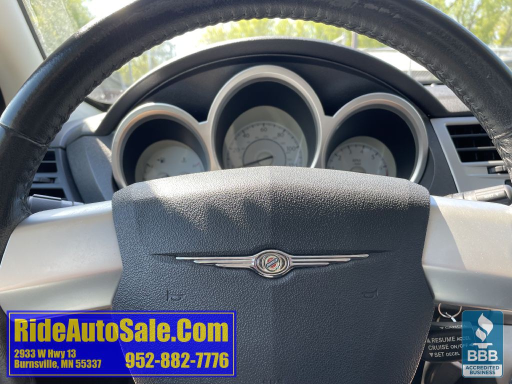 2009 Chrysler Sebring Image 17