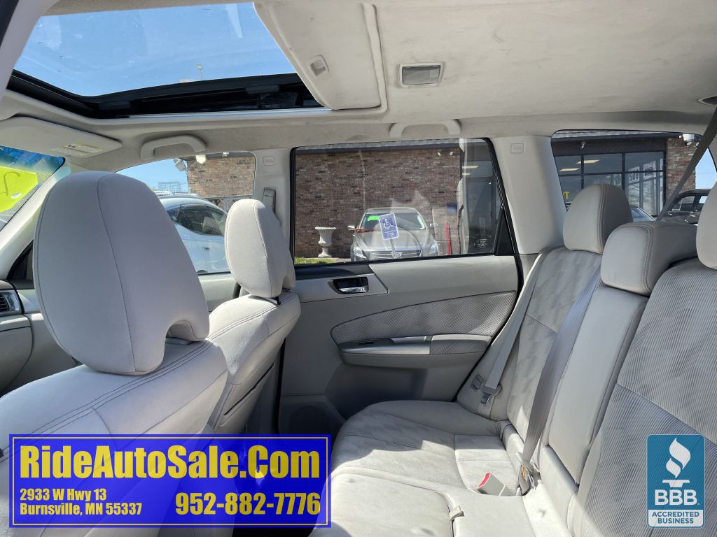 2009 Subaru Forester Image 12