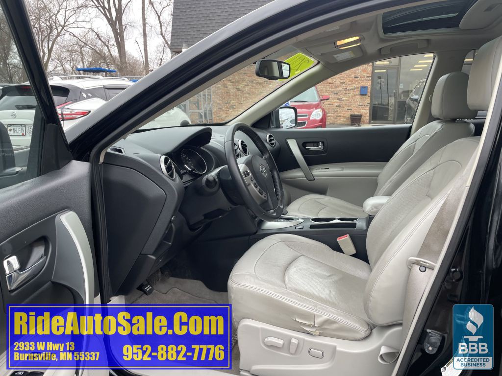 2011 Nissan Rogue Image 10