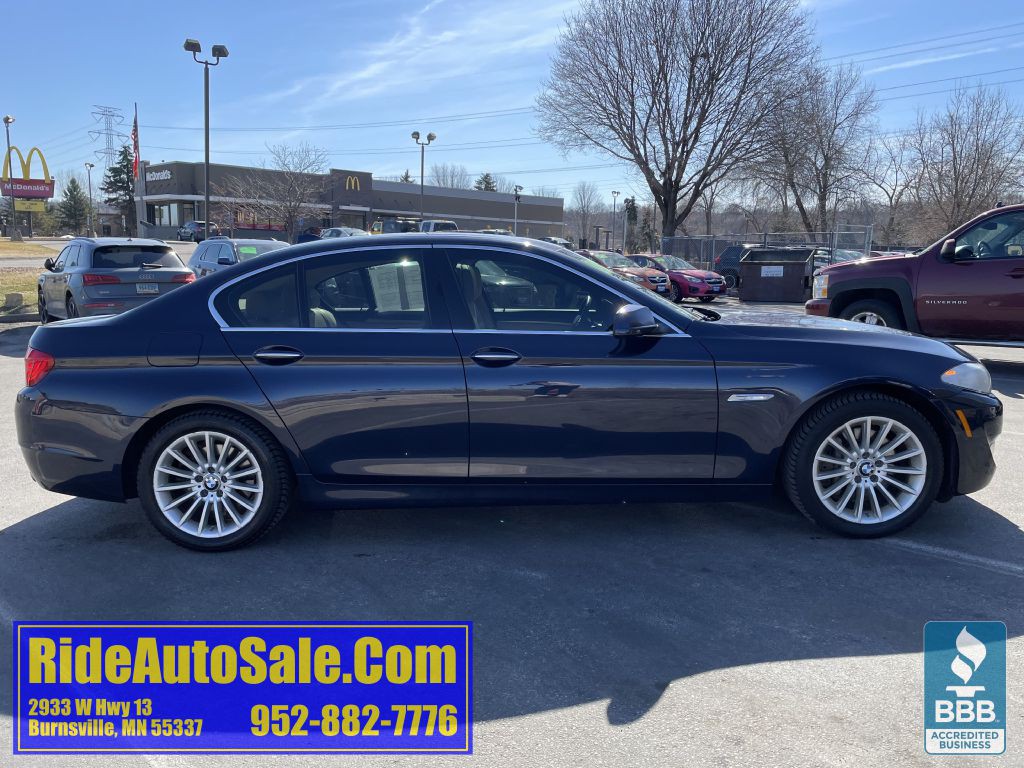 2013 BMW 5 Series Image 4