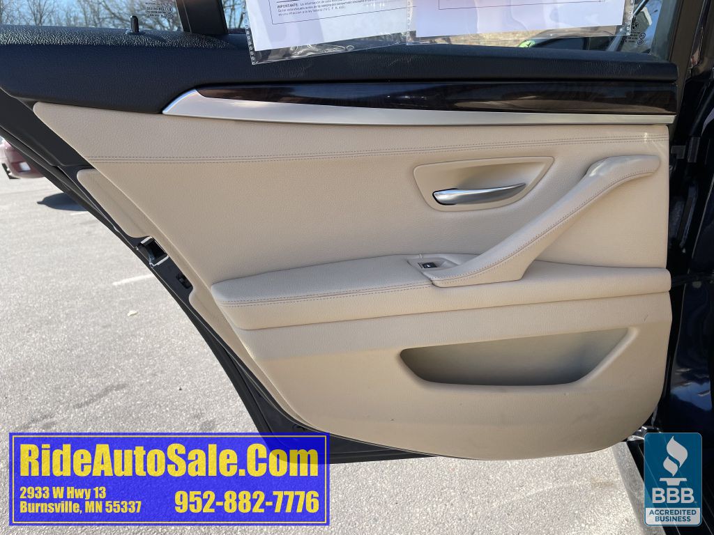 2013 BMW 5 Series Image 11