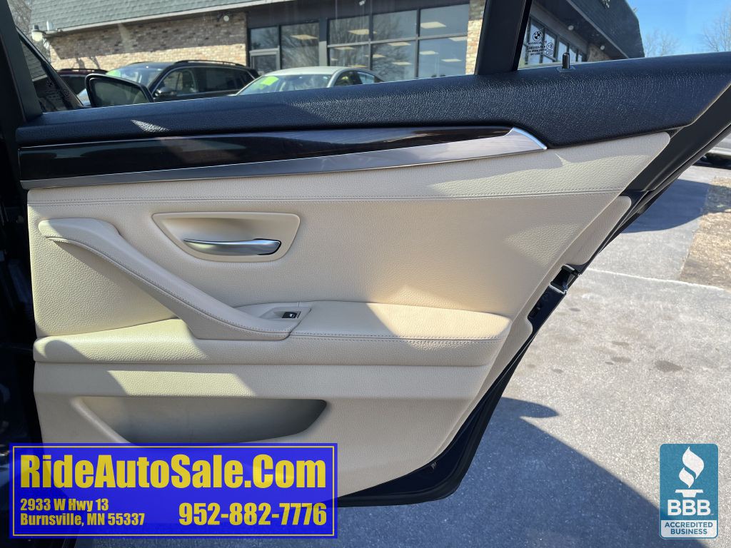 2013 BMW 5 Series Image 15