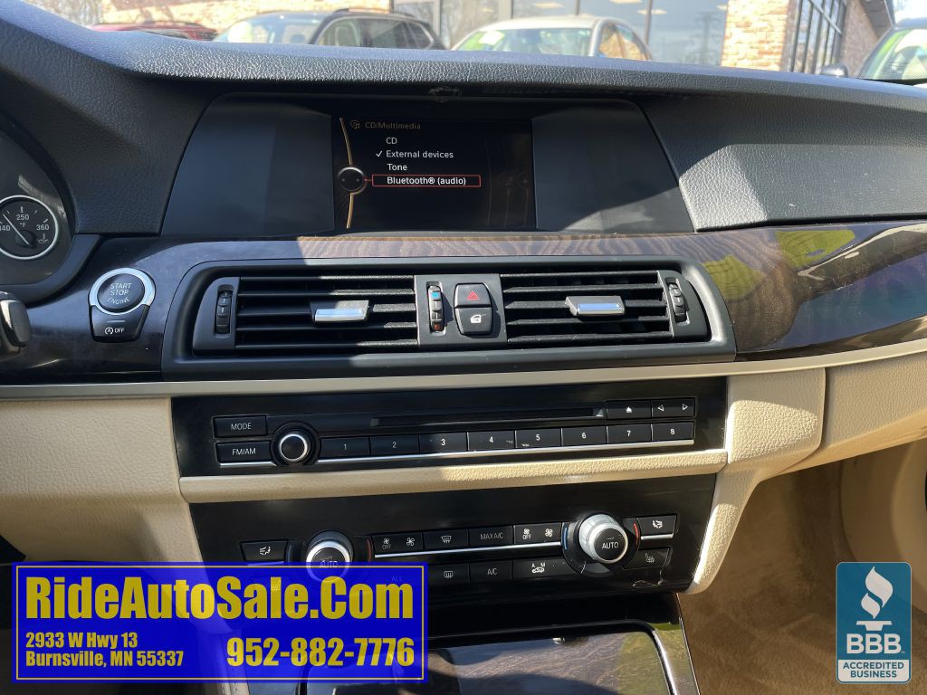 2013 BMW 5 Series Image 19