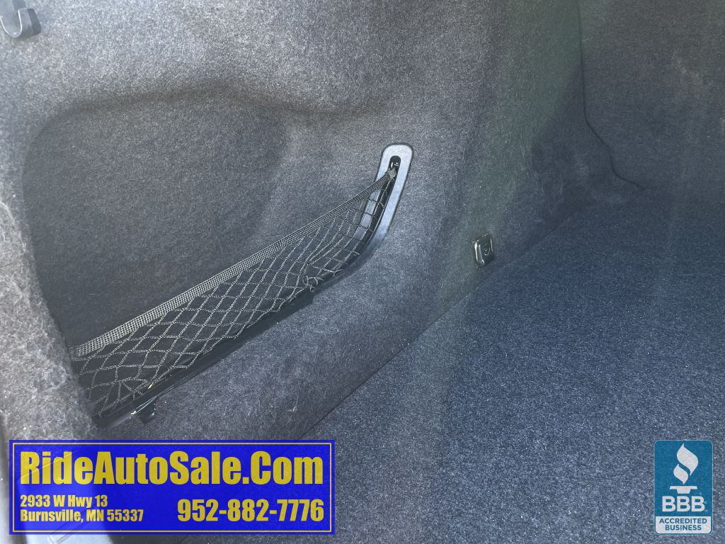 2013 BMW 5 Series Image 25