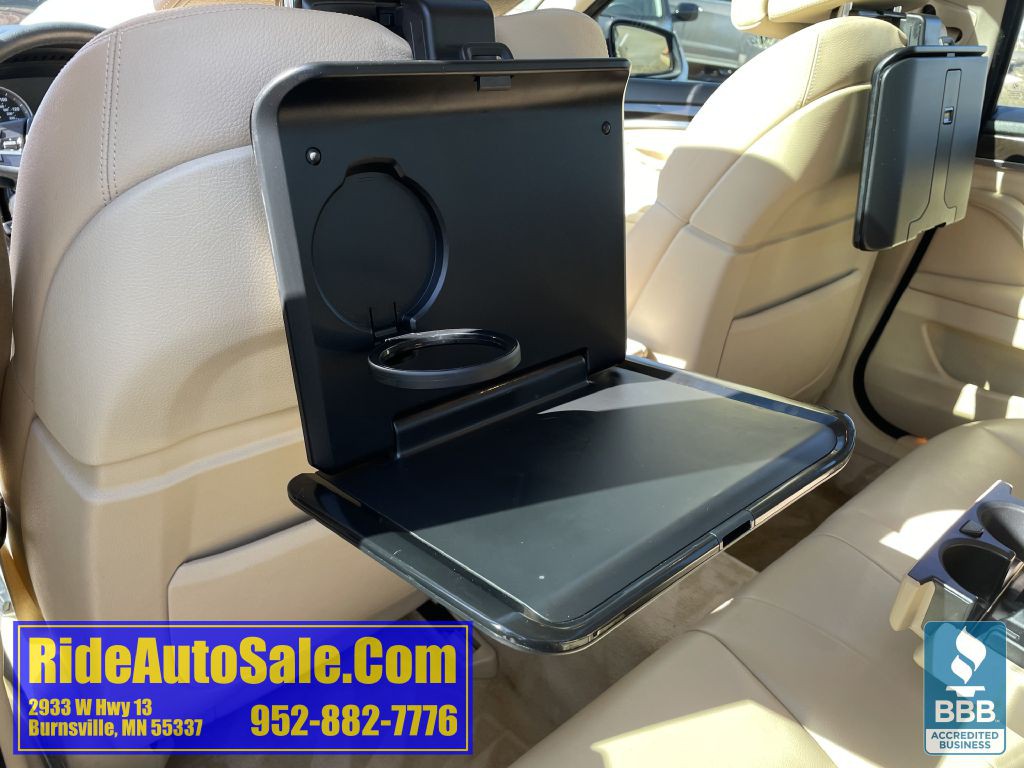 2013 BMW 5 Series Image 35