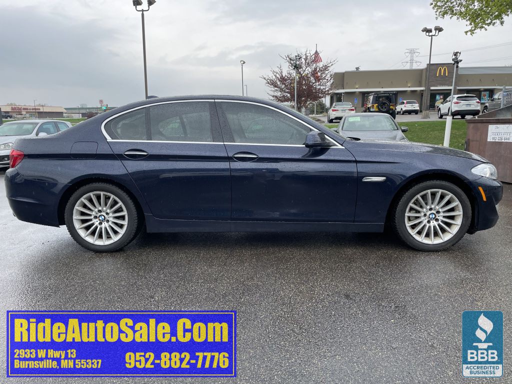 2013 BMW 5 Series Image 4