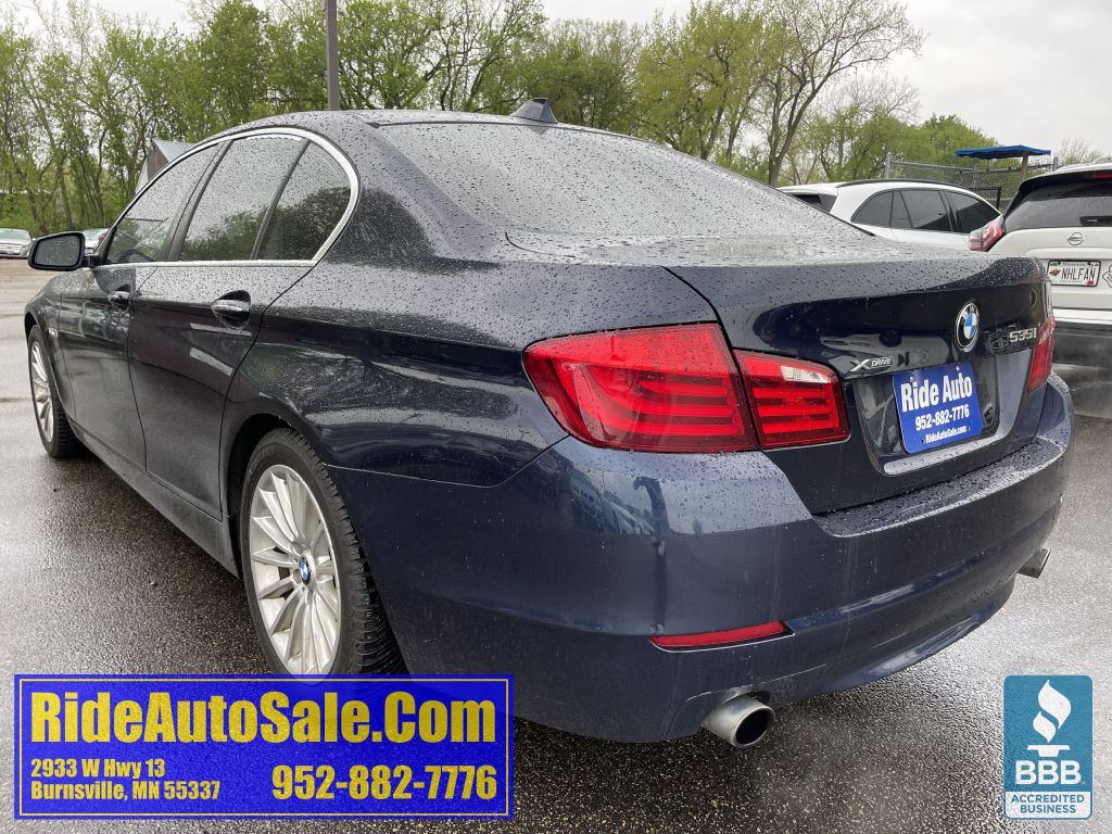 2013 BMW 5 Series Image 7