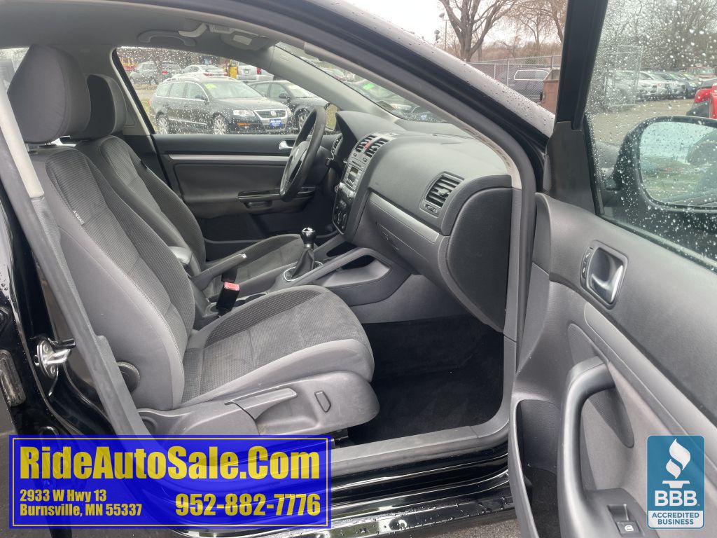 2009 Volkswagen Jetta Image 14