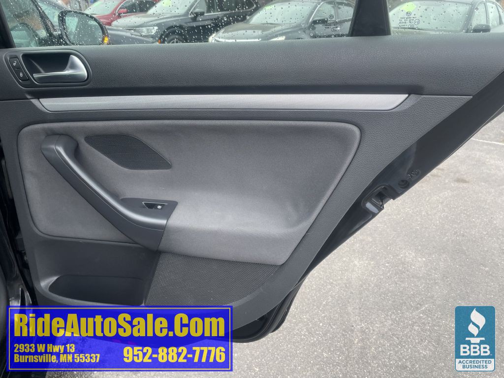 2009 Volkswagen Jetta Image 15