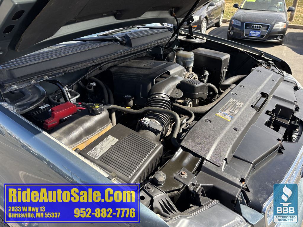 2011 Chevrolet Avalanche Image 21