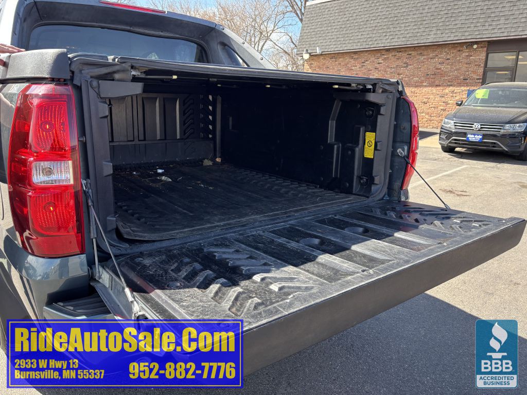 2011 Chevrolet Avalanche Image 26