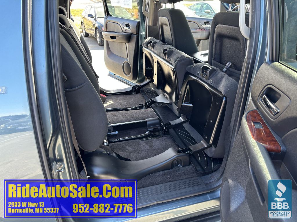 2011 Chevrolet Avalanche Image 29