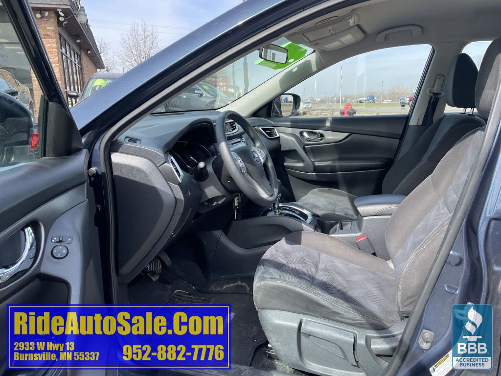 2015 Nissan Rogue Image 10