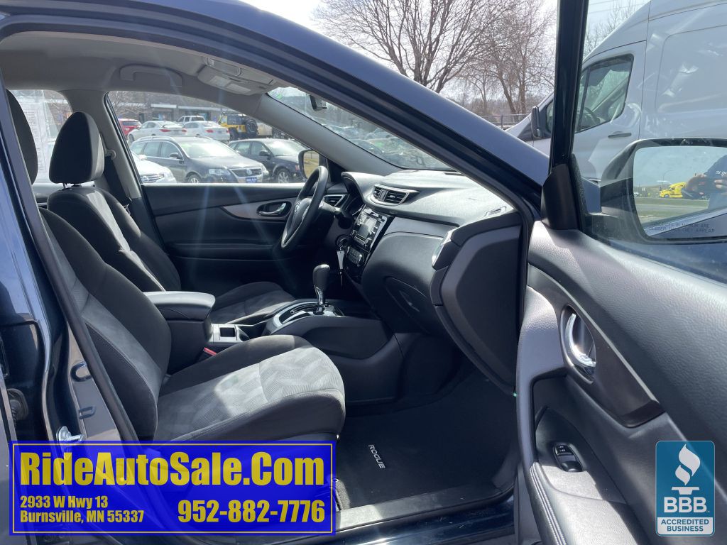 2015 Nissan Rogue Image 14