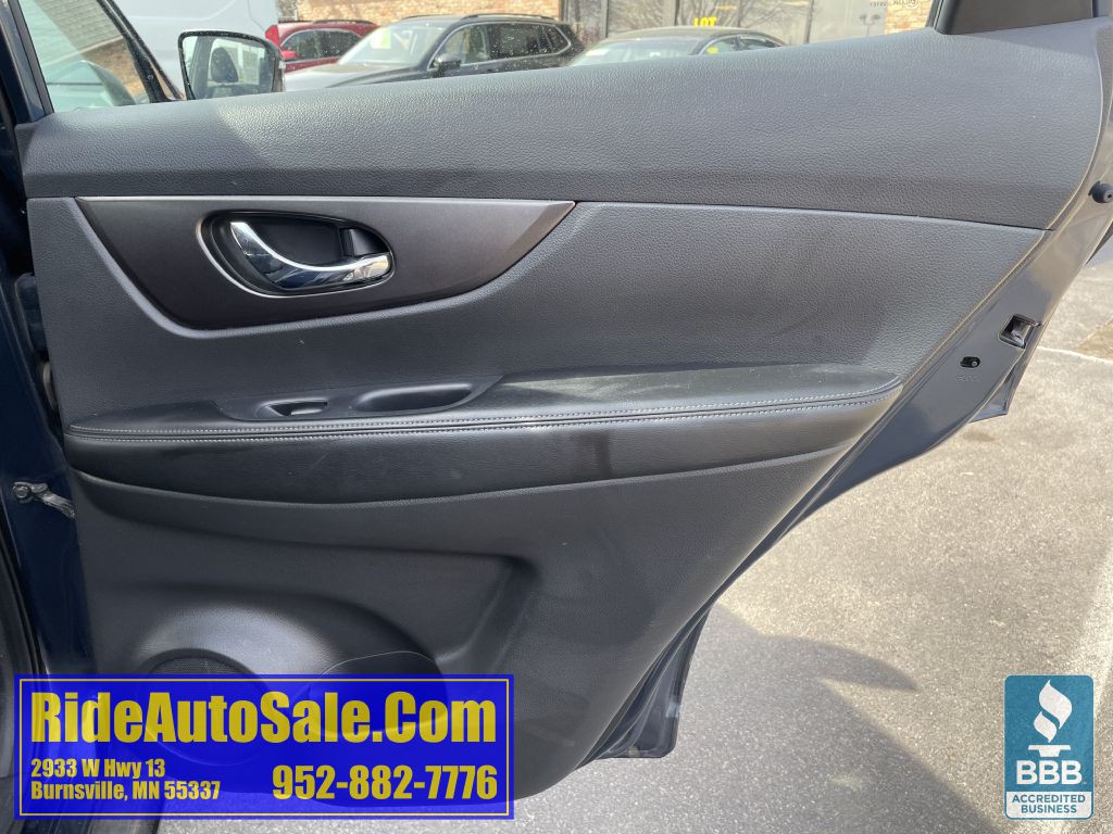 2015 Nissan Rogue Image 15