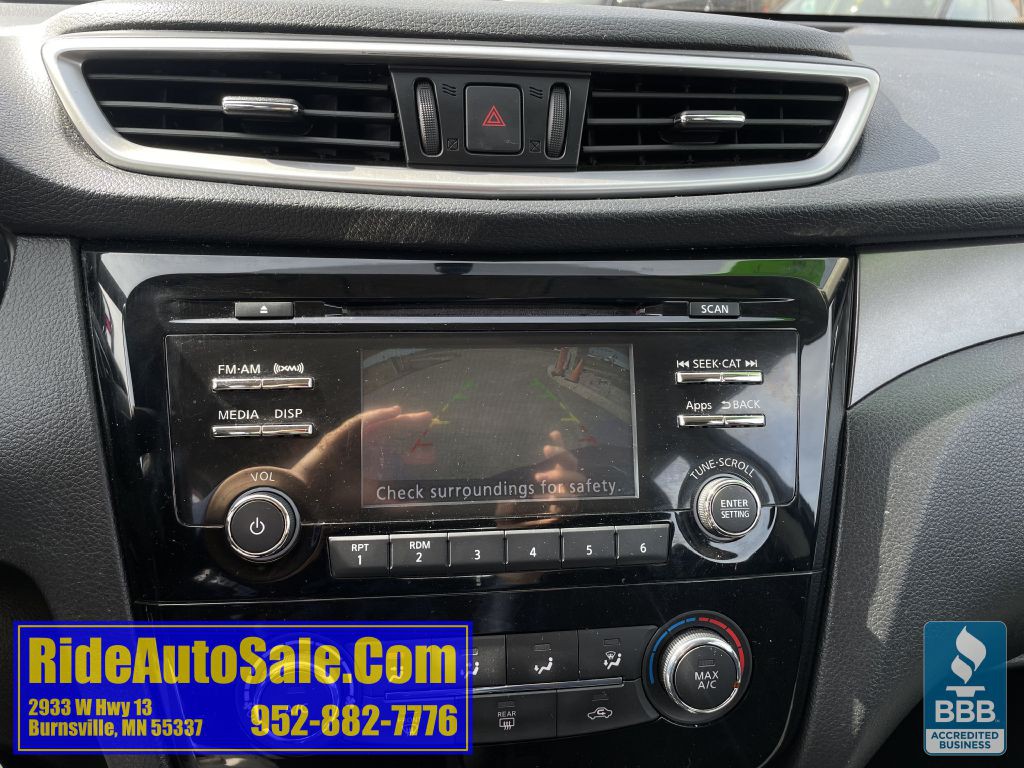 2015 Nissan Rogue Image 31