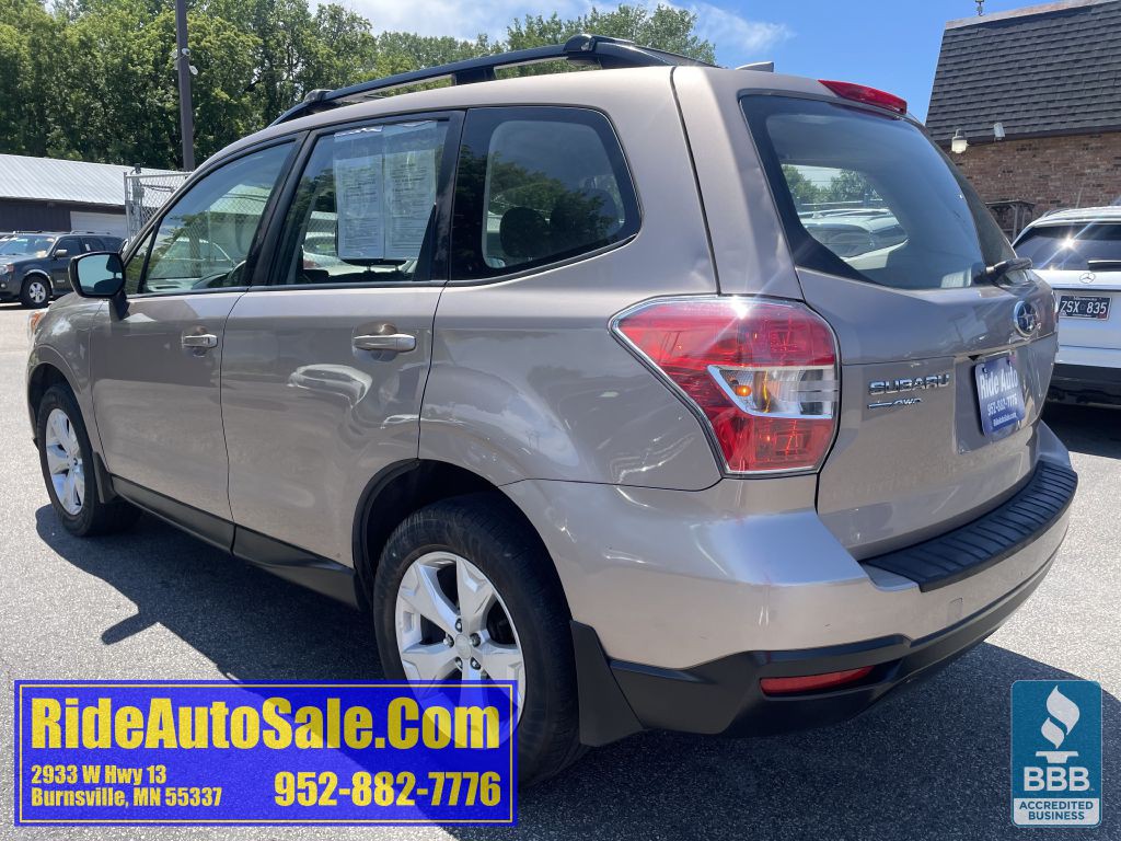 2016 Subaru Forester Image 7