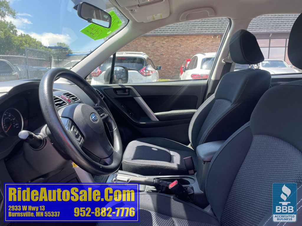 2016 Subaru Forester Image 10