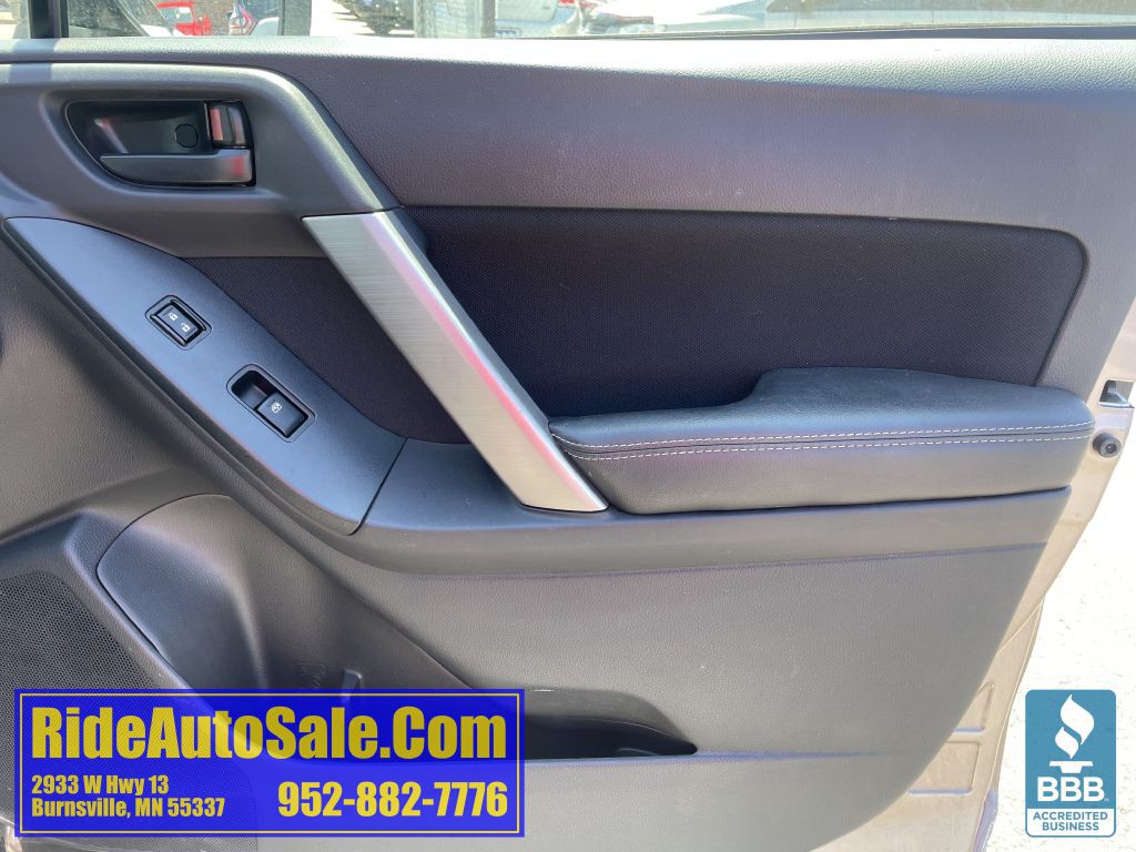 2016 Subaru Forester Image 13