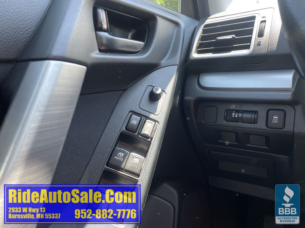 2016 Subaru Forester Image 34