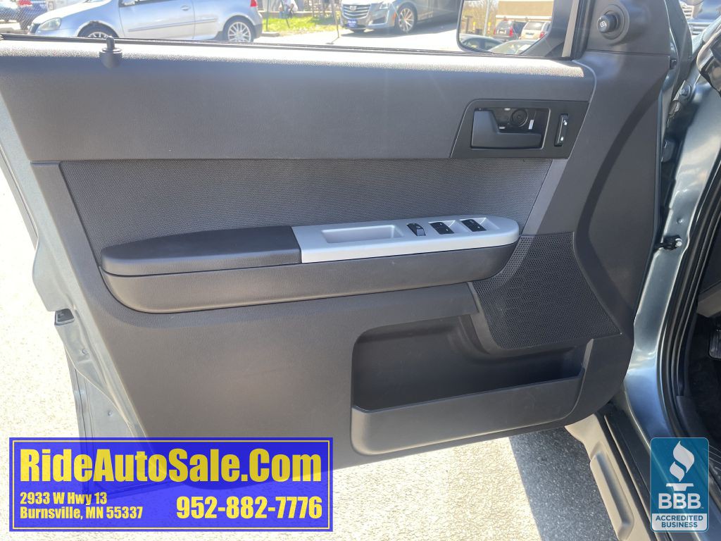 2011 Ford Escape Image 9