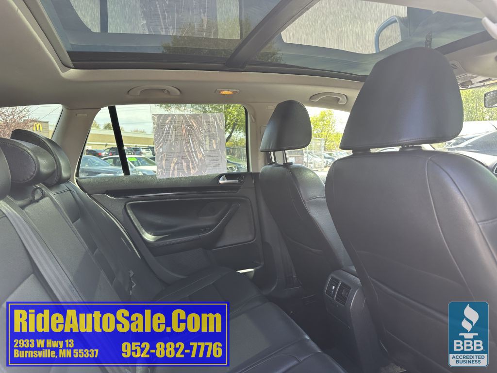 2011 Volkswagen Jetta Image 16