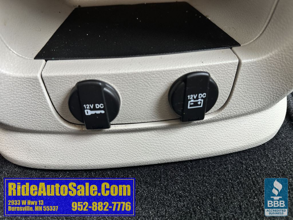 2012 Chrysler Town & Country Image 42