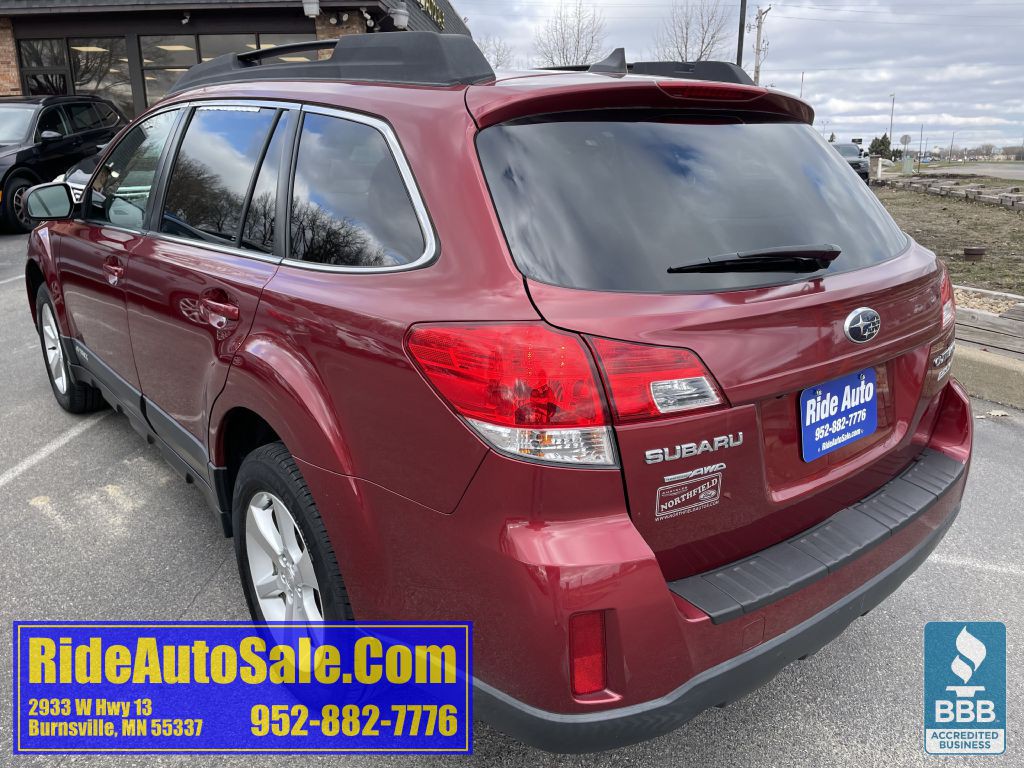 2014 Subaru Outback Image 7