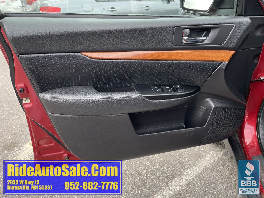 2014 Subaru Outback Image 9