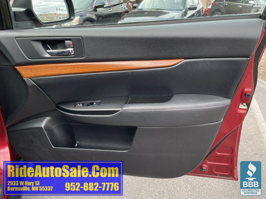2014 Subaru Outback Image 13